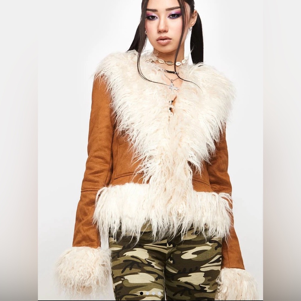 ⭐️NWT⭐️ Edikted Faux Fur Trim Coat, Size M, Brown